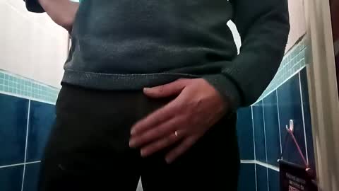 Snapshot of fifi010203 chatting on 02/24/25, 10:59 fifi010203 online show from 02/24/25, 10:59