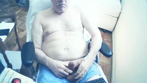 Snapshot of filhober chatting on 03/04/25, 04:09 filhober online show from 03/04/25, 04:09