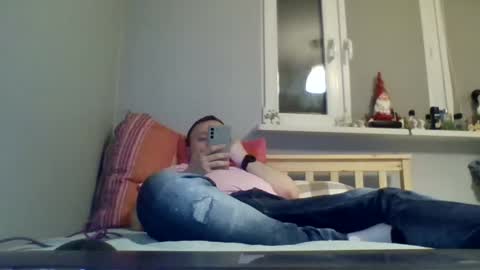 filipek757 online show from 02/16/25, 06:43