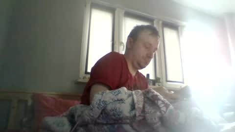 Snapshot of filipek757 chatting on 06/15/26, 07:54 filipek757 online show from 06/15/26, 07:54