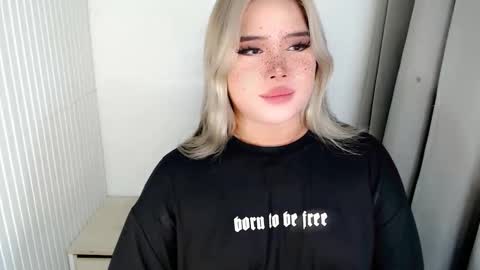  Angela  DONT FORGET TO FOLLOW AND GIVE ME APPRECIATION online show from 11/12/25, 04:46