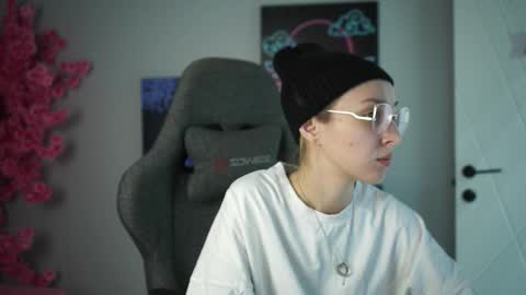 cap and Lana  online show from 10/12/25, 02:43