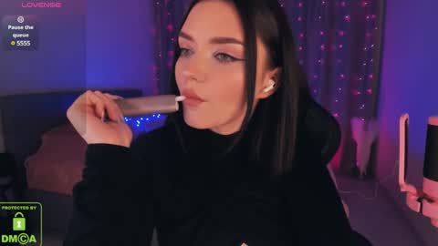 LEEN online show from 01/04/25, 04:01