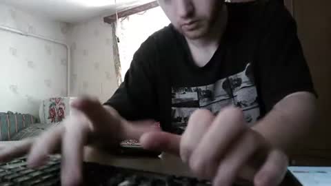 Snapshot of fillipsondon chatting on 07/17/26, 10:11 Whitechocolate online show from 07/17/26, 10:11
