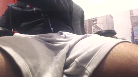 Snapshot of filouxx70 chatting on 10/19/25, 05:13 filouxx70 online show from 10/19/25, 05:13