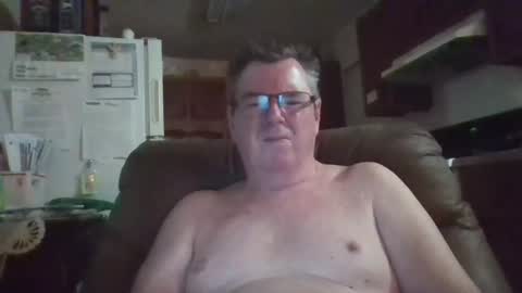 Snapshot of finderfiner chatting on 12/27/24, 09:28 finderfiner online show from 12/27/24, 09:28