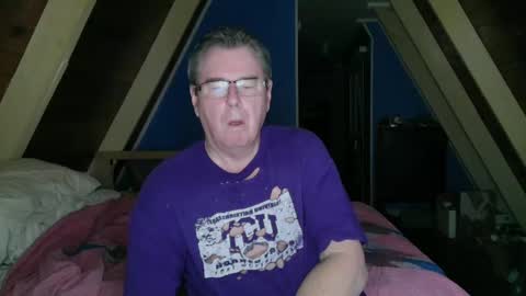 Snapshot of finderfiner chatting on 09/15/25, 06:46 finderfiner online show from 09/15/25, 06:46