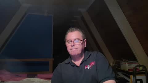 Snapshot of finderfiner chatting on 10/10/25, 09:41 finderfiner online show from 10/10/25, 09:41