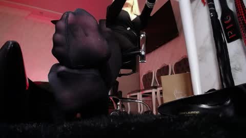 AlfaFemale online show from 04/10/26, 05:12