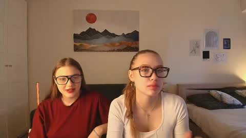 findweyout online show from 03/12/26, 01:50