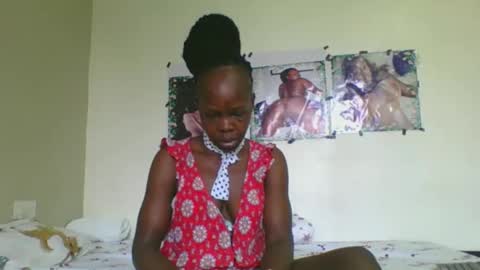Snapshot of fine_melanin chatting on 09/21/25, 04:25 caro online show from 09/21/25, 04:25