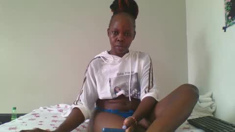 Snapshot of fine_melanin chatting on 10/13/25, 07:52 caro online show from 10/13/25, 07:52