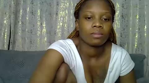 fine_queen12 online show from 04/20/26, 05:48