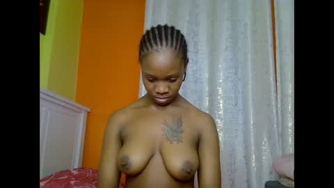 Snapshot of fine_queen12 chatting on 05/21/26, 11:06 fine_queen12 online show from 05/21/26, 11:06