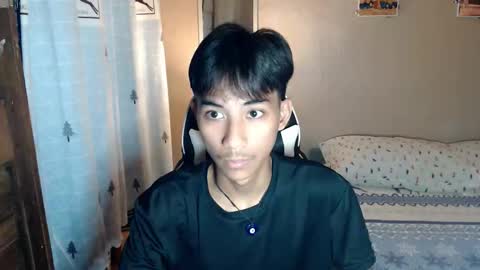 fineboii_rey18 online show from 10/09/25, 04:10