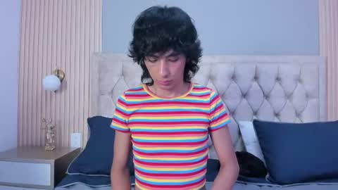 Snapshot of finn_04 chatting on 06/19/26, 01:15 Finn online show from 06/19/26, 01:15