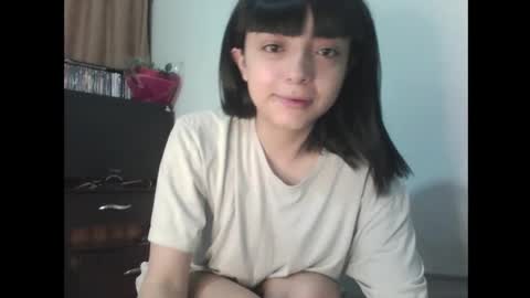 Snapshot of finnky1 chatting on 10/17/25, 03:42 finnky1 online show from 10/17/25, 03:42