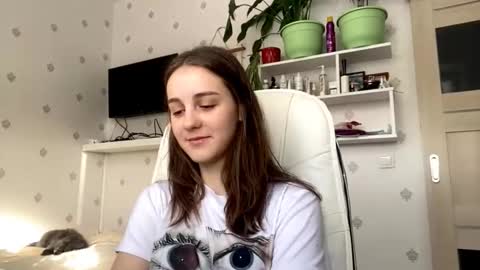 Keite wanna play  Meow online show from 02/10/26, 11:25