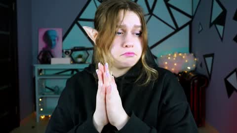 fiora online show from 12/28/24, 08:16