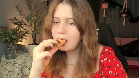 fiora online show from 10/26/25, 05:13