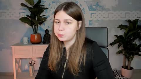 fiora online show from 11/23/25, 05:18