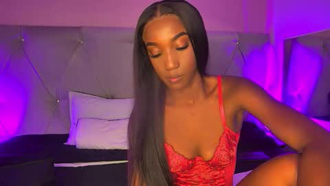 Fiorela Lenin  online show from 04/18/26, 12:31