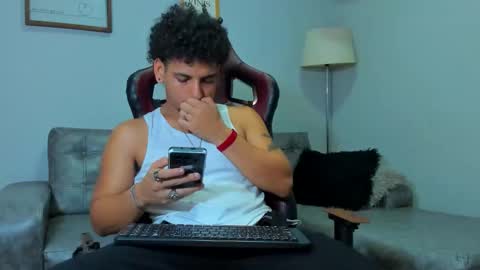 fire_boy69 online show from 12/17/25, 04:24