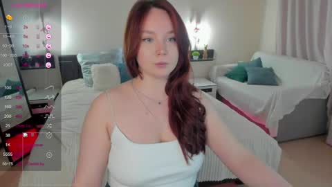 Snapshot of fire_emily chatting on 06/11/26, 01:05 fire_emily online show from 06/11/26, 01:05