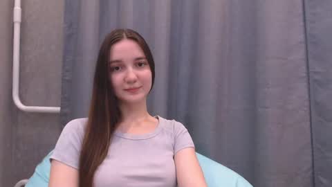 fireflies_fly_ online show from 01/26/25, 04:41