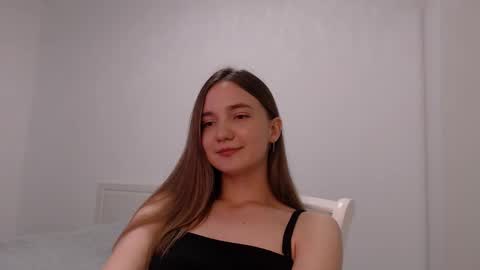 fireflies_fly_ online show from 09/26/25, 07:07