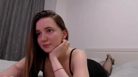 fireflies_fly_ online show from 02/06/26, 07:39