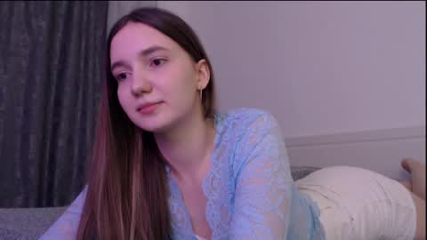 fireflies_fly_ online show from 02/27/26, 07:47