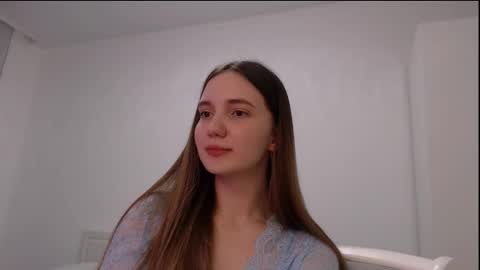 fireflies_fly_ online show from 03/06/26, 07:32