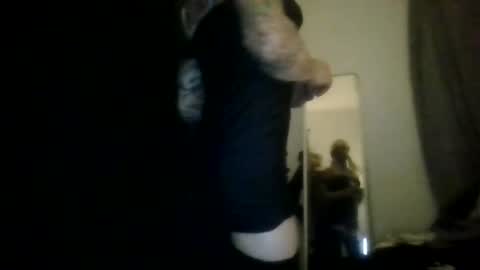 Snapshot of firesexybcn chatting on 06/13/26, 05:16 Sindy Cross online show from 06/13/26, 05:16