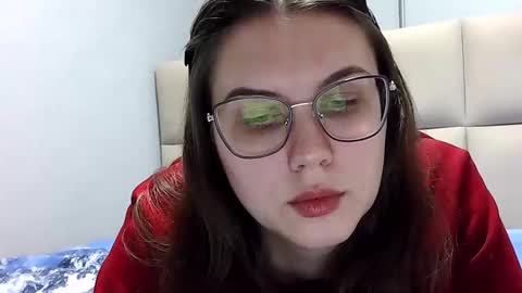 Snapshot of firststarsara chatting on 04/19/26, 07:05 Sara online show from 04/19/26, 07:05