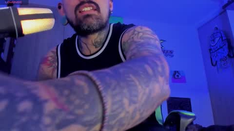 Snapshot of fisherrman666 chatting on 09/10/25, 02:11 fisherrman666 online show from 09/10/25, 02:11