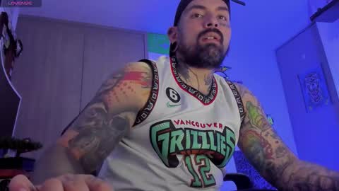 Snapshot of fisherrman666 chatting on 10/17/25, 12:47 fisherrman666 online show from 10/17/25, 12:47