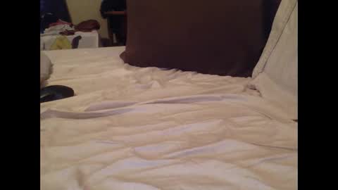 Snapshot of fitbit90 chatting on 12/07/24, 04:14 FitBit online show from 12/07/24, 04:14