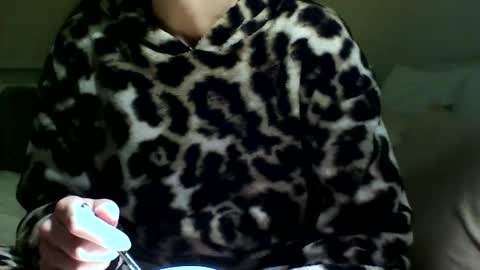 Snapshot of fitbut chatting on 01/13/25, 10:03 Fitbut online show from 01/13/25, 10:03