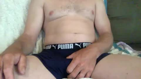 Snapshot of fitchatandfun chatting on 10/01/25, 12:11 fitchatandfun online show from 10/01/25, 12:11