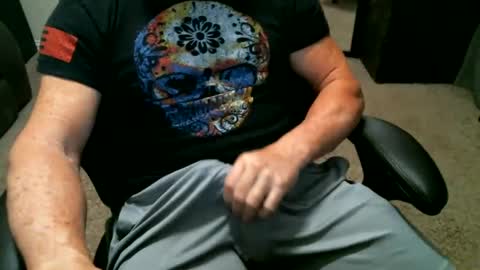 fitguy40 online show from 09/30/25, 03:11