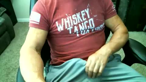 fitguy40 online show from 11/03/25, 08:10