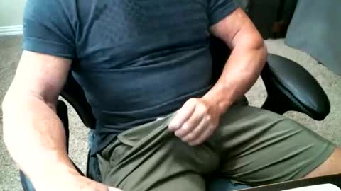 fitguy40 online show from 11/06/25, 07:48