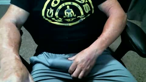 Snapshot of fitguy40 chatting on 05/20/26, 03:13 fitguy40 online show from 05/20/26, 03:13