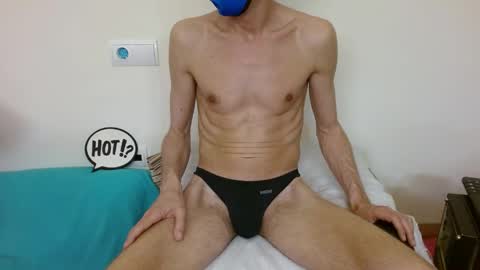 Snapshot of fithotguy90 chatting on 06/04/26, 06:47 Luis online show from 06/04/26, 06:47