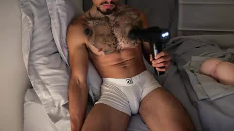 Snapshot of fitjacques chatting on 06/07/26, 02:27 fitjacques online show from 06/07/26, 02:27