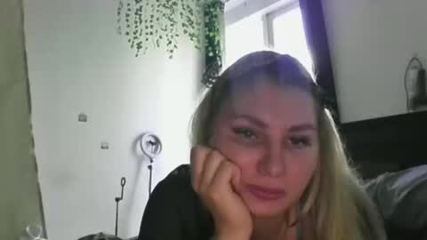 fitkatycom online show from 01/02/25, 09:33