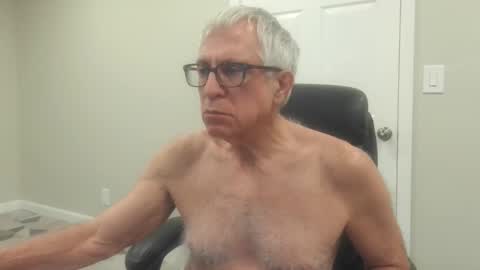 Snapshot of fitman999 chatting on 01/19/25, 02:47 Jon online show from 01/19/25, 02:47