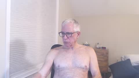 Snapshot of fitman999 chatting on 02/05/25, 02:29 Jon online show from 02/05/25, 02:29