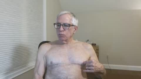 Snapshot of fitman999 chatting on 03/03/25, 04:47 Jon online show from 03/03/25, 04:47